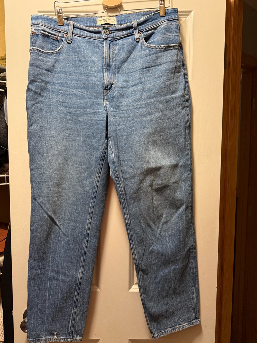 Abercrombie & Fitch Light Blue Relaxed Women’s Jeans - The Mom High Rise